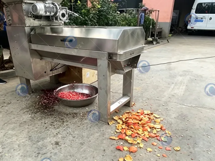 pomegranate peeling & aril extraction machine